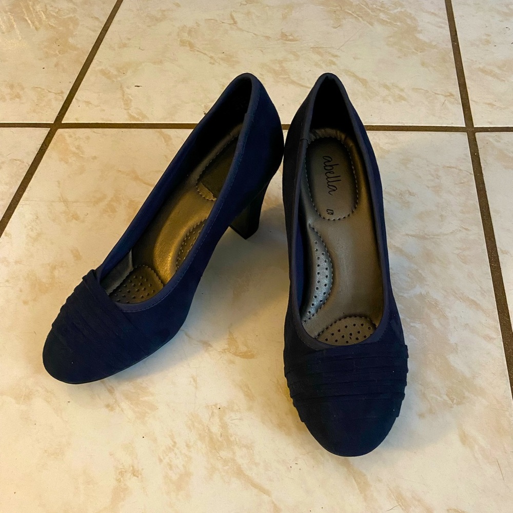 Abella heels size 7